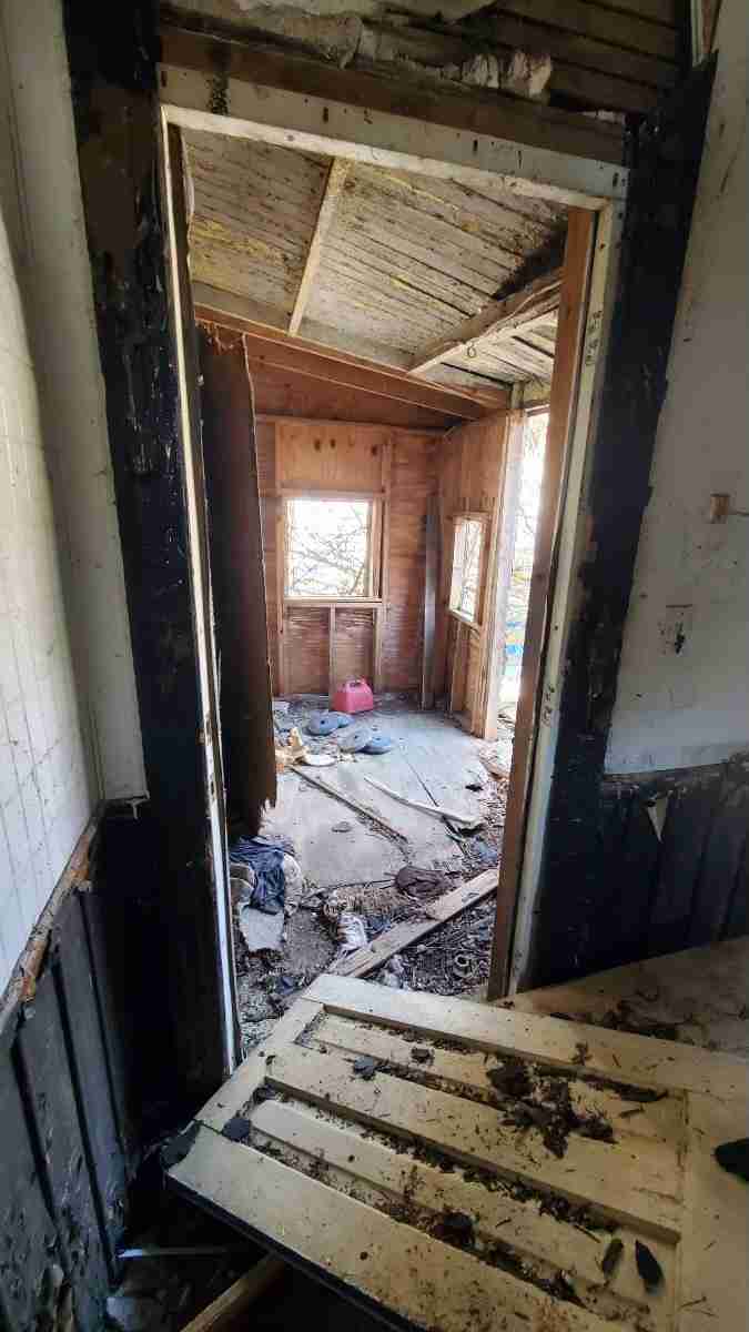 3419 E Canfield 4-28-22 (1).jpg